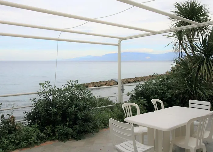 'laura' Mit Blick Aufs Wasser By Interhome Apartment *