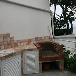 'laura' Mit Blick Aufs Wasser By Interhome