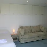 'laura' Mit Blick Aufs Wasser By Interhome