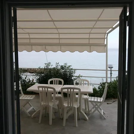 Daire 'laura' Mit Blick Aufs Wasser By Interhome Pizzo (Calabria)