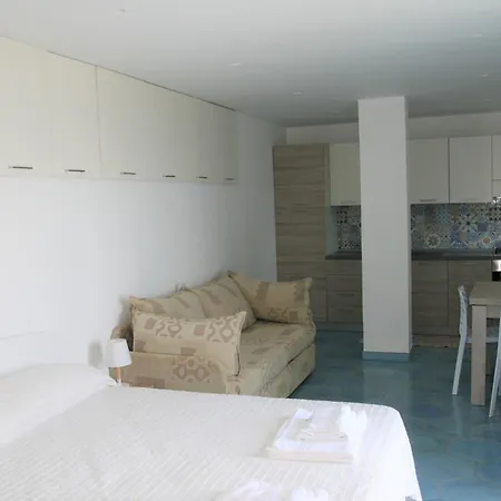 Daire 'laura' Mit Blick Aufs Wasser By Interhome *