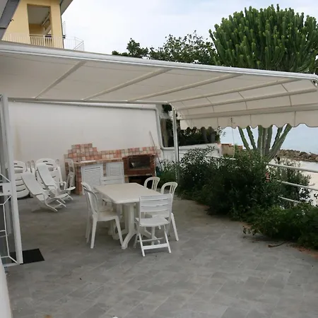 'laura' Mit Blick Aufs Wasser By Interhome * Pizzo (Calabria)