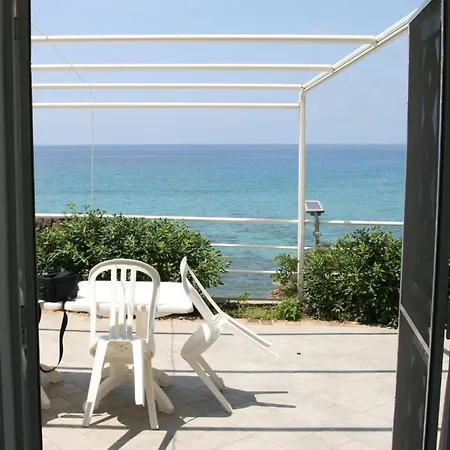 'laura' Mit Blick Aufs Wasser By Interhome *