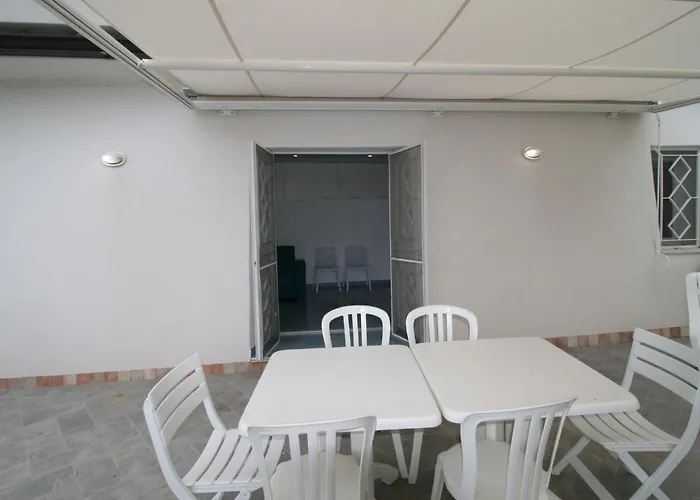 'laura' Mit Blick Aufs Wasser By Interhome